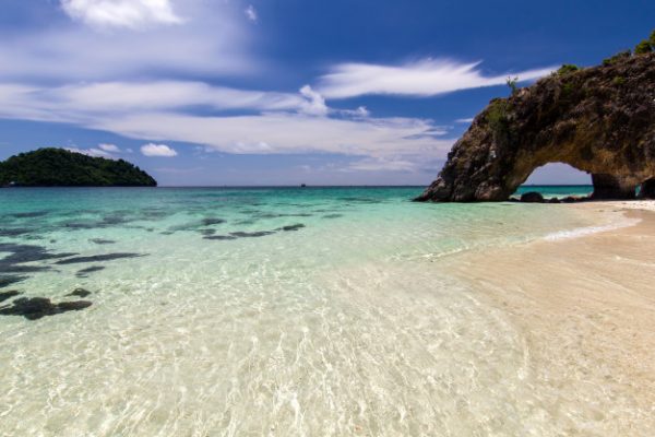 หน้าร้อนนี้ เที่ยวทะเลไทย ฟ้าสวยน้ำใส จองที่พักด้วยบัตร YouTrip