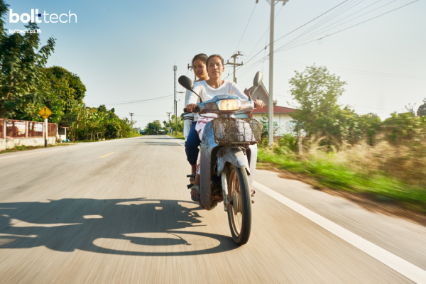 ไม่สวมหมวกกันน็อค