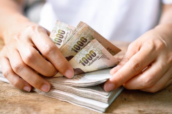 สินเชื่อรถแลกเงิน กับ สินเชื่อส่วนบุคคล เลือกแบบไหนดี?