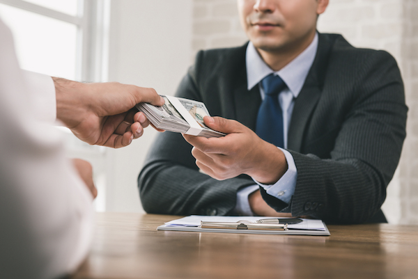 เปิดมาตรการพักชำระหนี้และสินเชื่อเงินกู้ ช่วยเหลือประชาชน และผู้ประกอบการ ที่ได้รับผลกระทบน้ำท่วม