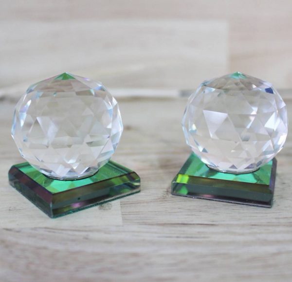 5 ไอเทมเสริมดวงการงาน สำหรับชาวออฟฟิศ พร้อมแนะเทคนิคช้อปออนไลน์ด้วยบัตรเครดิตให้คุ้มสุดๆ