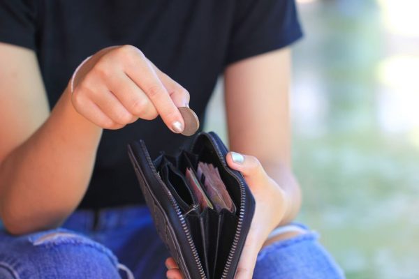 ปังแน่นอน! 5 วัตถุมงคล ใส่กระเป๋าสตางค์ เรียกทรัพย์ เสริมความปัง เงินทองไหลมาเทมา