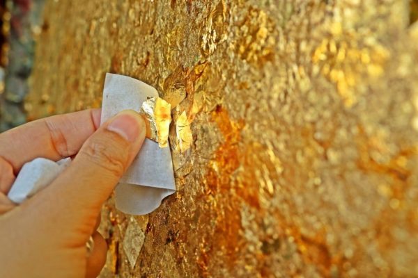 ปังแน่นอน! 5 วัตถุมงคล ใส่กระเป๋าสตางค์ เรียกทรัพย์ เสริมความปัง เงินทองไหลมาเทมา